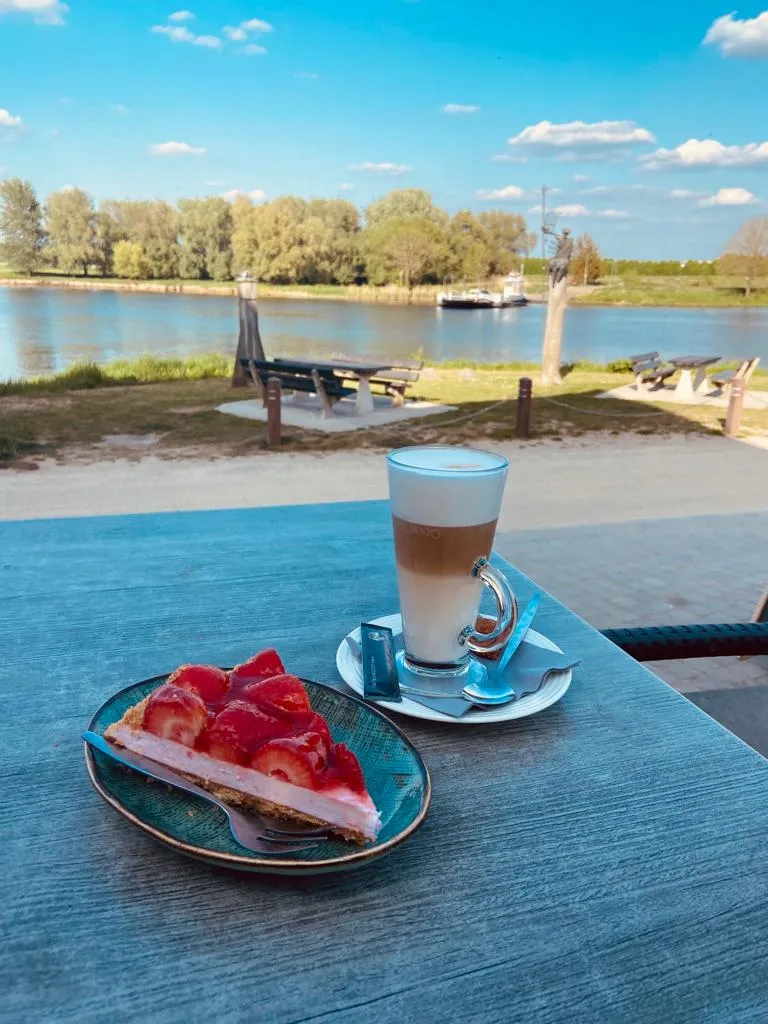 Bij Christoffel, foto van de zaak zelf