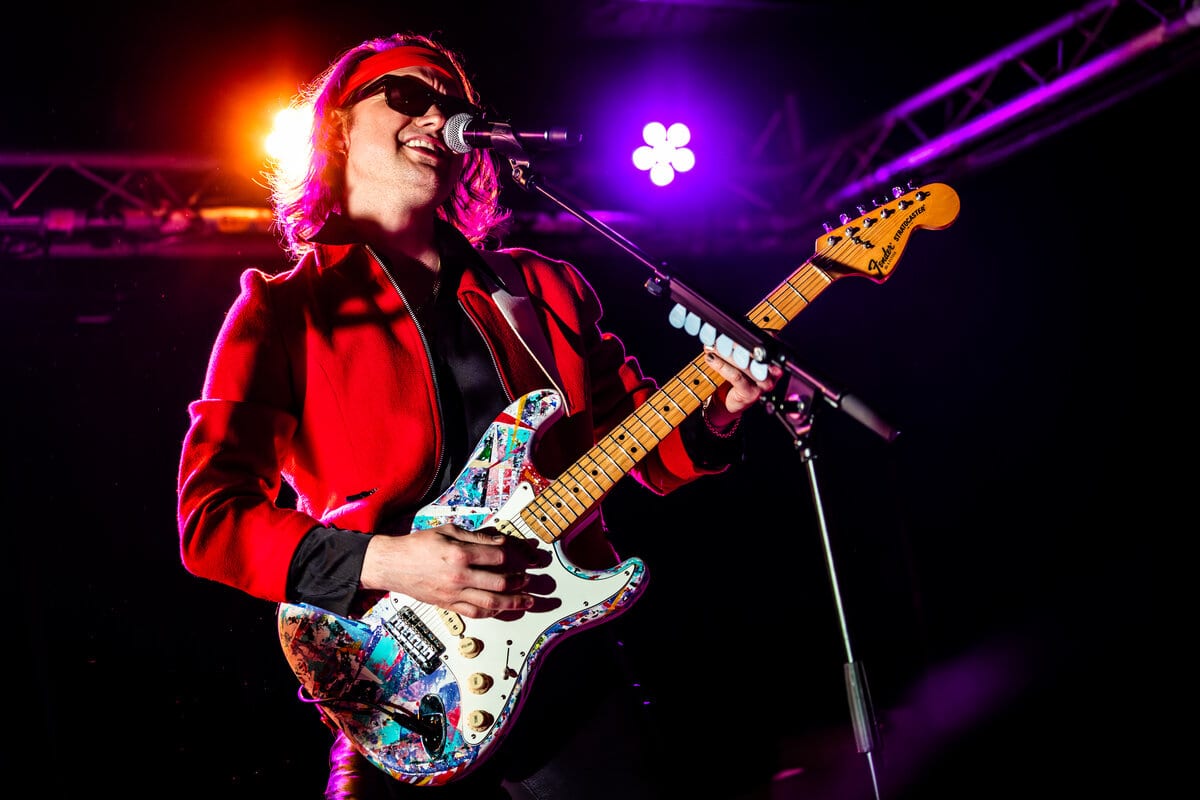 Jett Rebel, beeld van de organisator